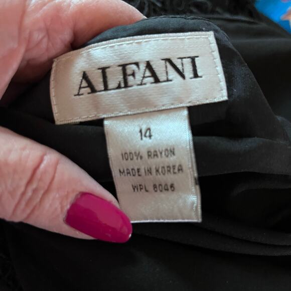 Alfani Black Lace Lined Skirt 14 Scalloped Hem Preppy Date Night Dinner Theater - Picture 5 of 5